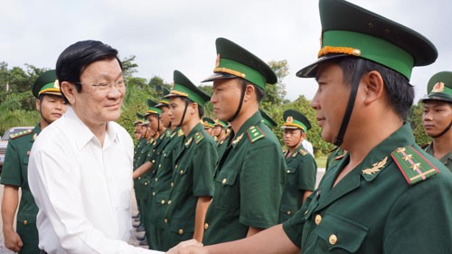 Le président Truong Tan Sang visite la province de Binh Phuoc - ảnh 1
